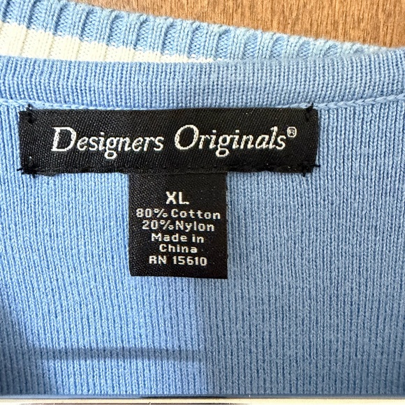Designers Originals XL Light Blue and White V-Neck Sweater Set - Picture 4 of 9